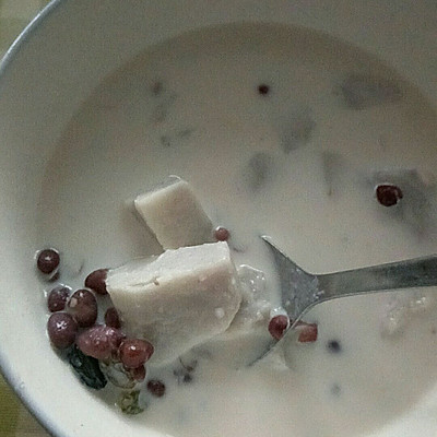 芋头红豆牛奶汤