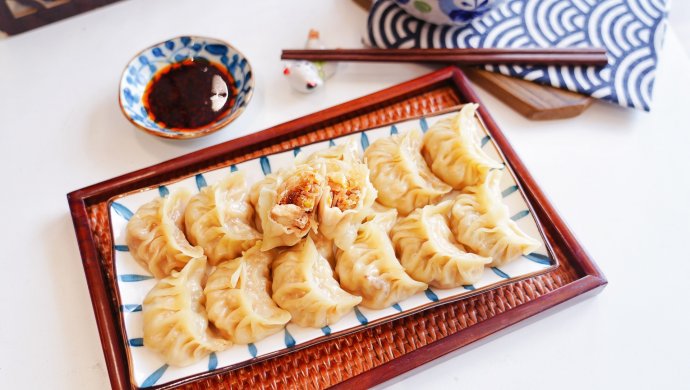 香干包菜粉丝鲜肉蒸饺