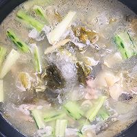 新手也可以做出美味的酸菜鱼的做法图解5