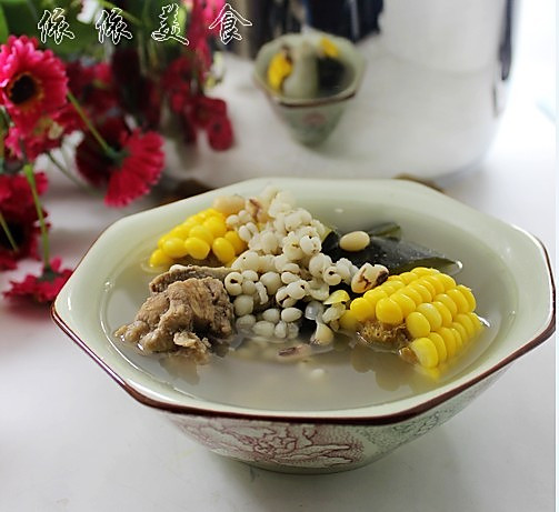 冬瓜薏米猪骨汤的做法