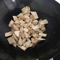 腊八蒜炒杏鲍菇的做法图解3