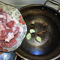 番茄牛腩煲的做法图解1