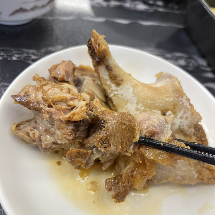 酱大骨头的做法