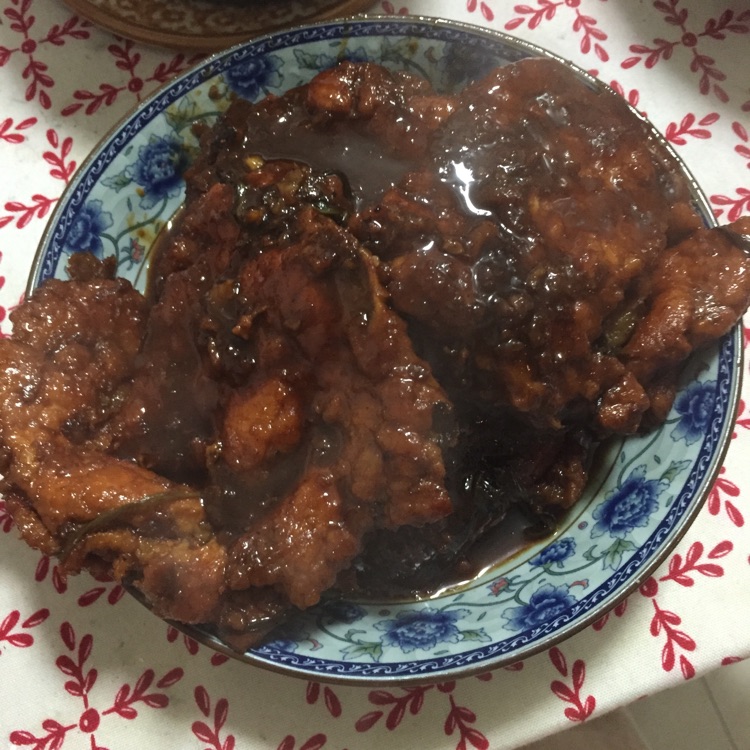 阿拉窝里的葱烤大排