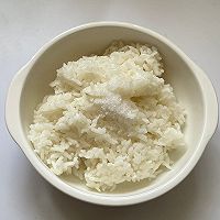三文鱼寿司的做法图解2