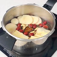 黄芪姜枣茶的做法图解3
