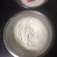 【青花瓷】手绘慕斯蛋糕#我动了你的奶酪#的做法图解4