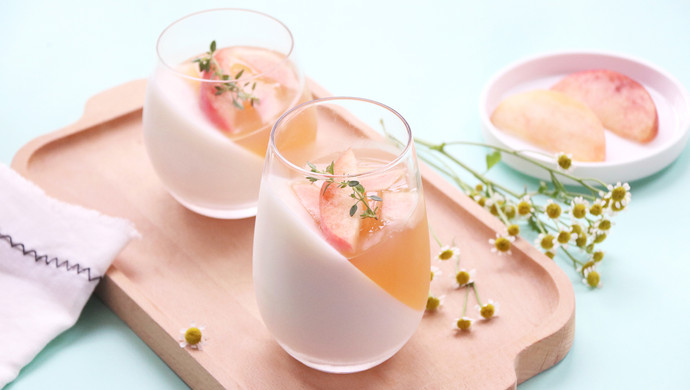 蜜桃奶冻
