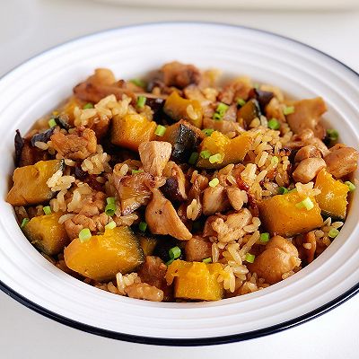 南瓜鸡腿焖饭