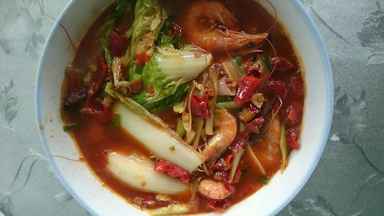 湖南口味虾改版——辣白菜口味基围虾的做法