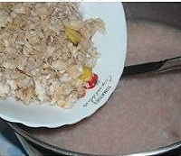 鱼茸花生粥的做法图解3