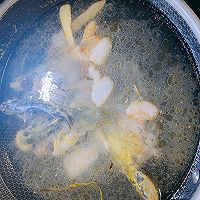 黄骨鱼炖汤的做法图解4