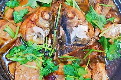 砂锅鱼炖豆腐萝卜