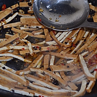 蒜苔炒腊肉的做法图解4