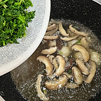 鲜菇荠菜玉丸羹的做法图解6