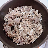 #仙女们的私藏鲜法大PK#孜然黑椒羊肉卷的做法图解5