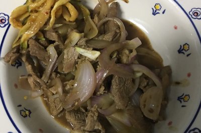 减肥正餐孜然洋葱牛肉