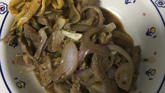减肥正餐孜然洋葱牛肉