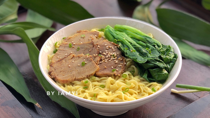 咖喱汁牛肉面