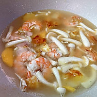 鲜虾菌菇豆腐汤的做法图解6