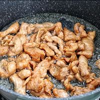 #肉食主义#口蘑木耳小炒肉的做法图解5