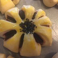 豆沙花朵包的做法图解8