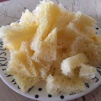 冰糖雪耳雪梨红枣糖水的做法图解4
