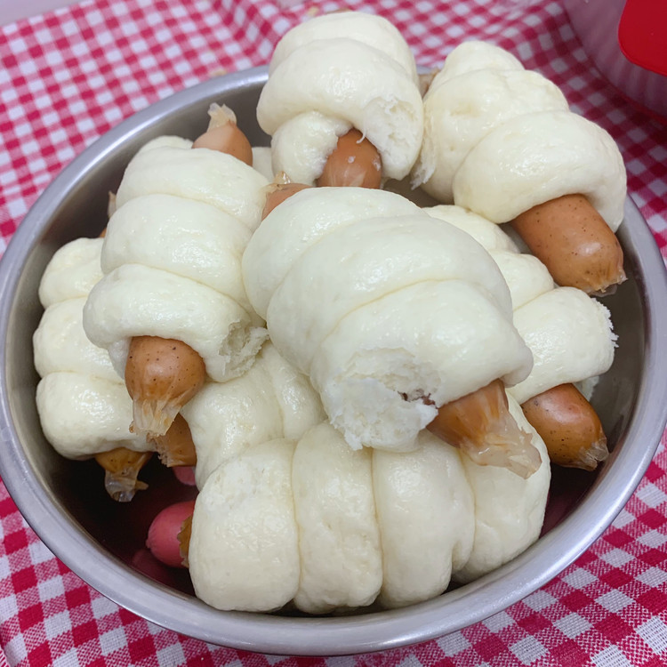 黑椒肠仔蒸包原味肠仔包快手早餐儿童最爱的做法