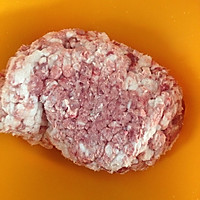 肉丸咖喱饭（蜡笔小新版）的做法图解1