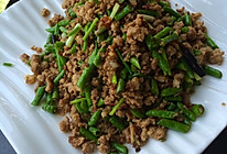 肉末翠绿豇豆小炒的做法