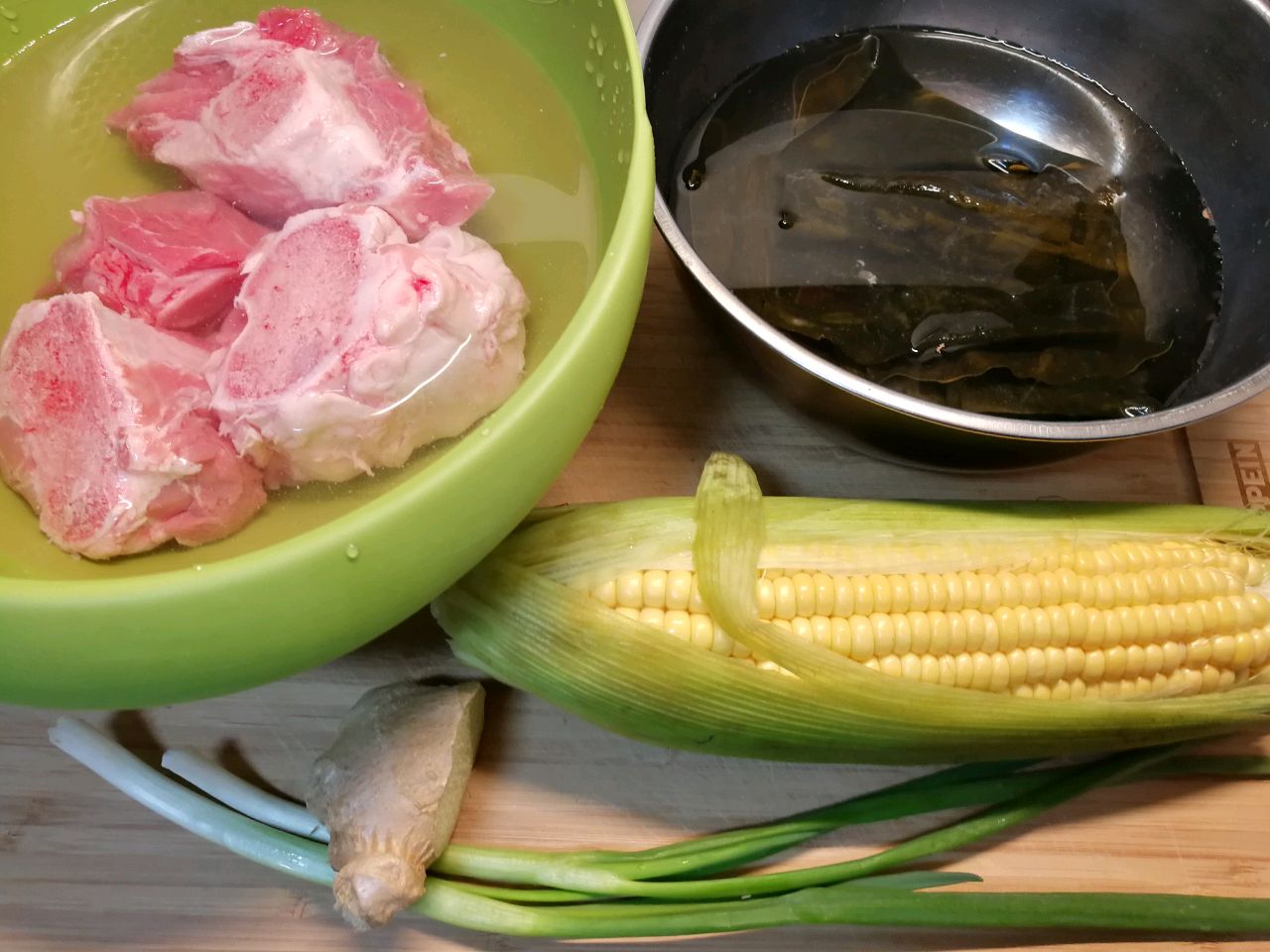 海带玉米排骨汤怎么做_海带玉米排骨汤的做法_豆果美食