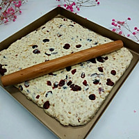 过年必备的牛轧糖  #新年自制伴手礼，红红火火一整年！#的做法图解8