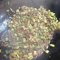 烂肉芹菜的做法图解7
