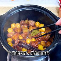 鸿运当头-鹌鹑蛋红烧肉的做法图解12