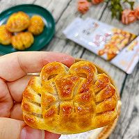 网红螃蟹月饼之广式蛋黄莲蓉月饼的做法图解13