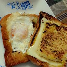 暖心早餐  面包香煎鸡蛋