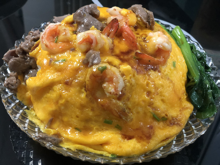 鲜虾滑旦牛肉饭的做法