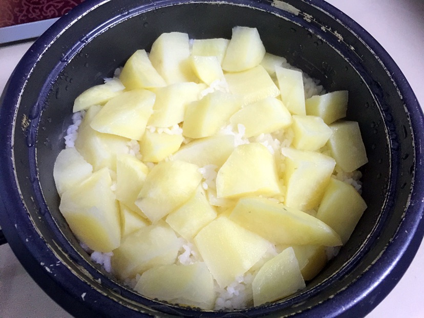 东北特色 白菜饭包的做法图解1