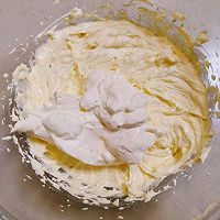 夏天裱花不易化的奶酪奶油霜的做法图解9