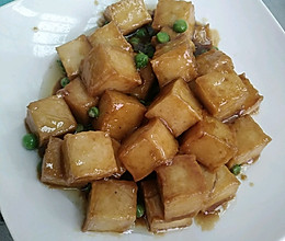 油焖鱼豆腐的做法
