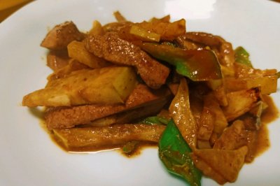 云南水果宴～杨桃爆炒猪肝