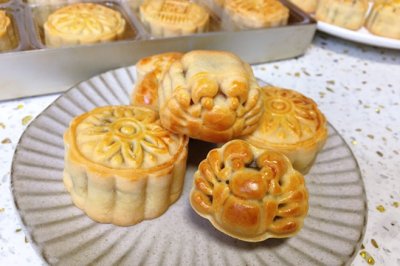 广式月饼(五仁馅、莲蓉馅）