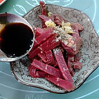 #东古家味美食# 牛肉炒方便面的做法图解4