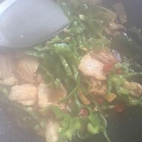 青椒炒肉的做法图解2