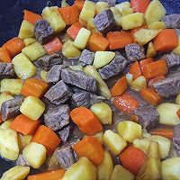 小白版胡萝卜土豆炖牛肉的做法图解5