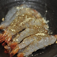 #冰箱剩余食材大改造#空气黄金虾的做法图解2