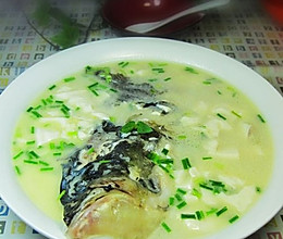 鱼头豆腐汤 的做法