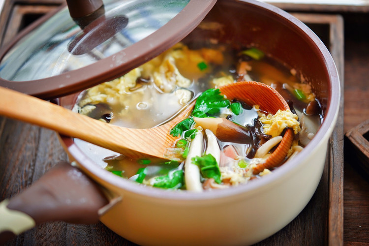 消脂瘦身杂菇汤的做法