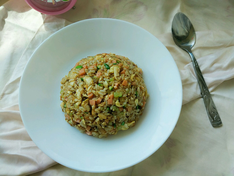 丘比沙拉汁鱼肉炒饭+丘比沙拉汁的做法