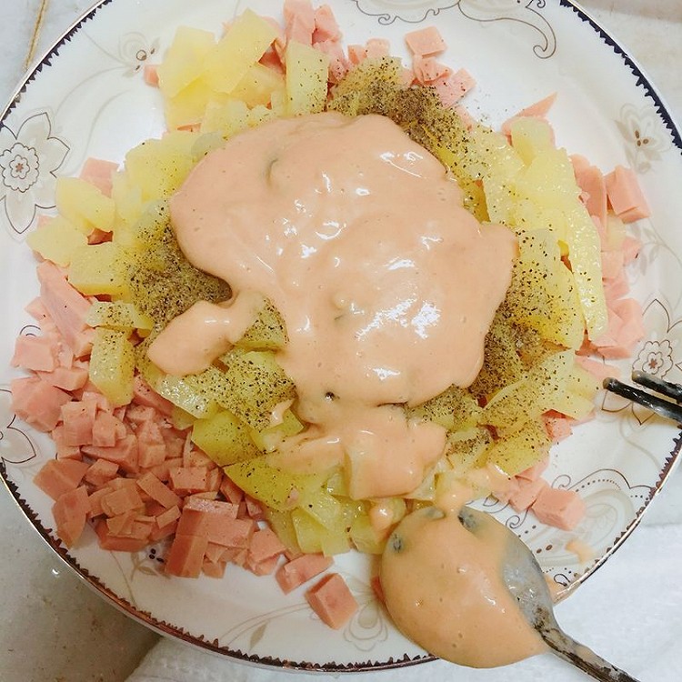 土豆火腿沙拉的做法